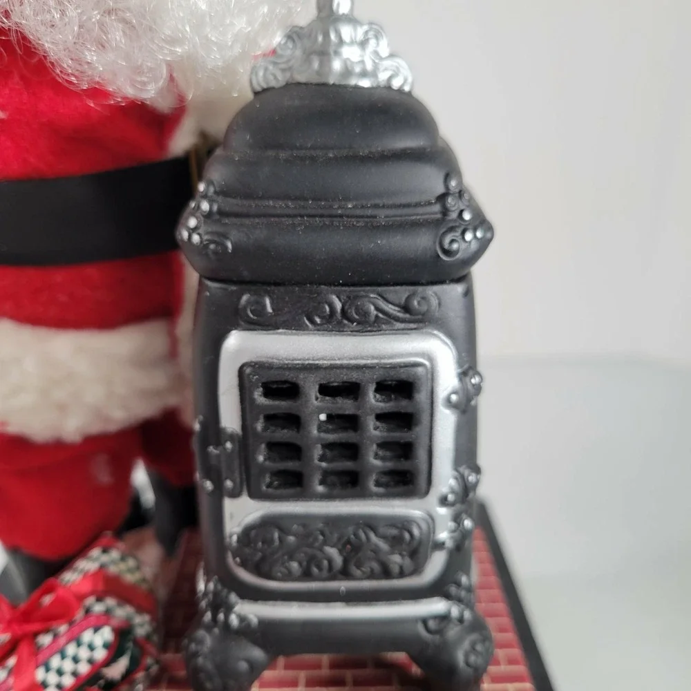1993 Holiday Creations Vtg Music Lights Santa WoodPotbelly Stove Xmas Grannycore